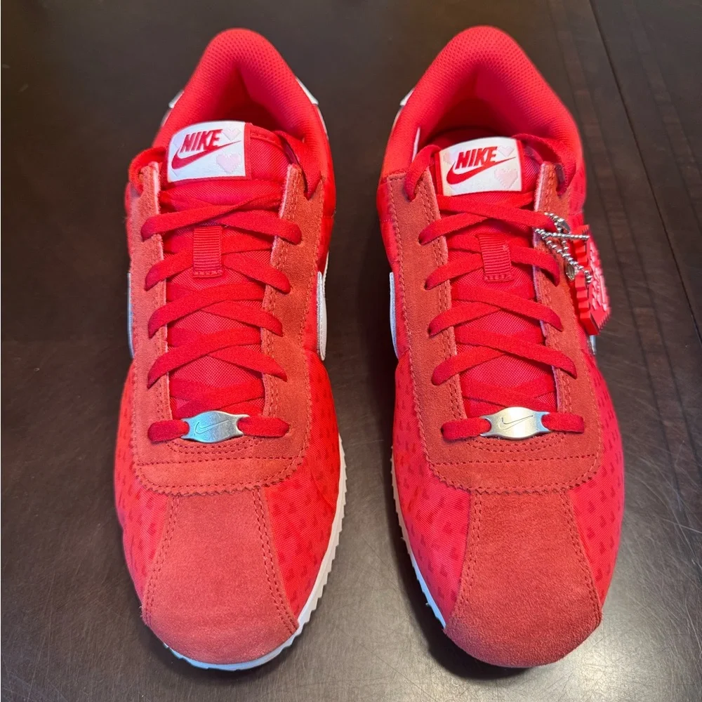 New Nike Cortez Valentines Day Heart Sneaker Shoes - Picture 4 of 16